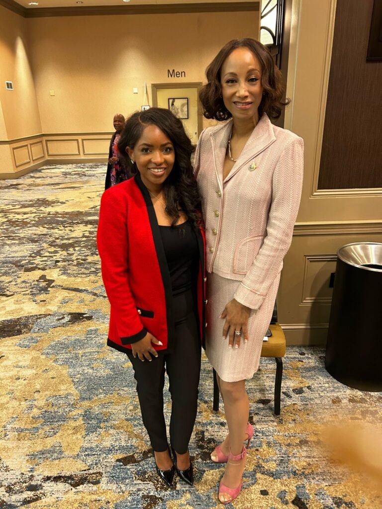 how tall is jasmine crockett