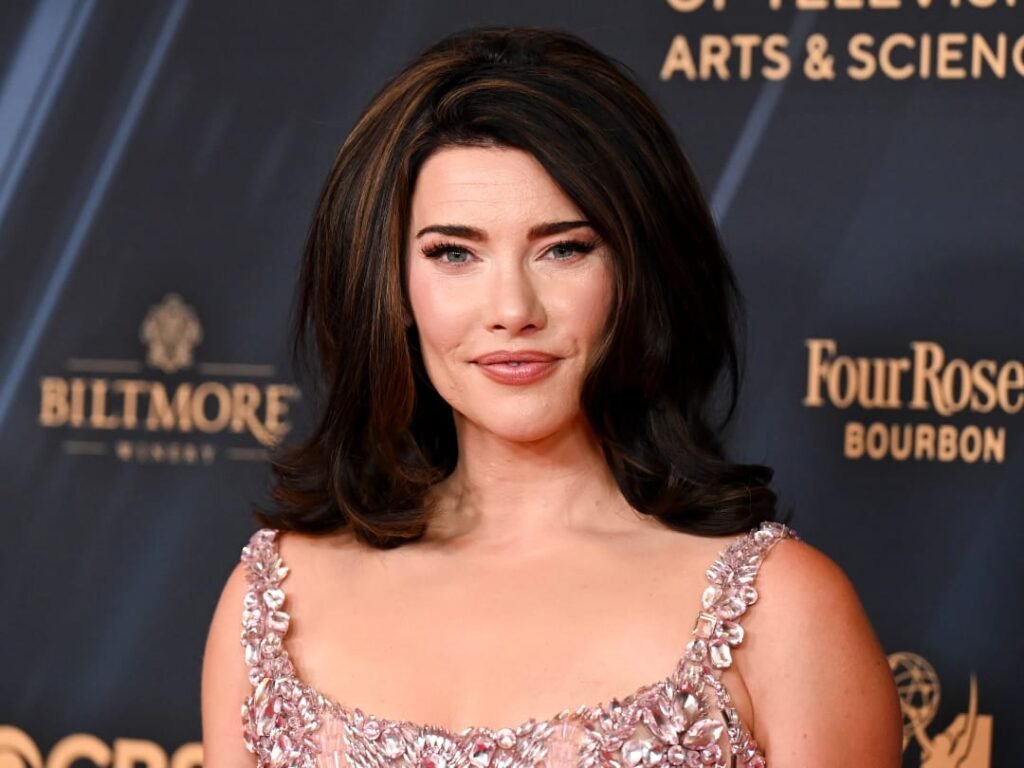 Jacqueline MacInnes wood