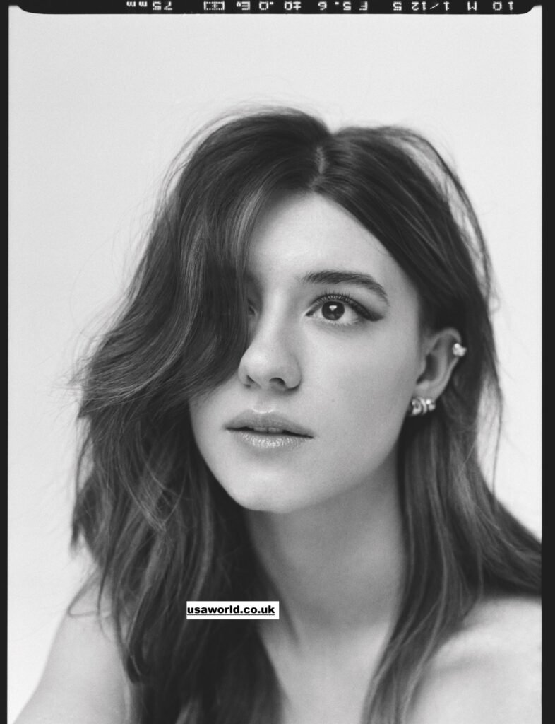 Daisy Edgar Jones